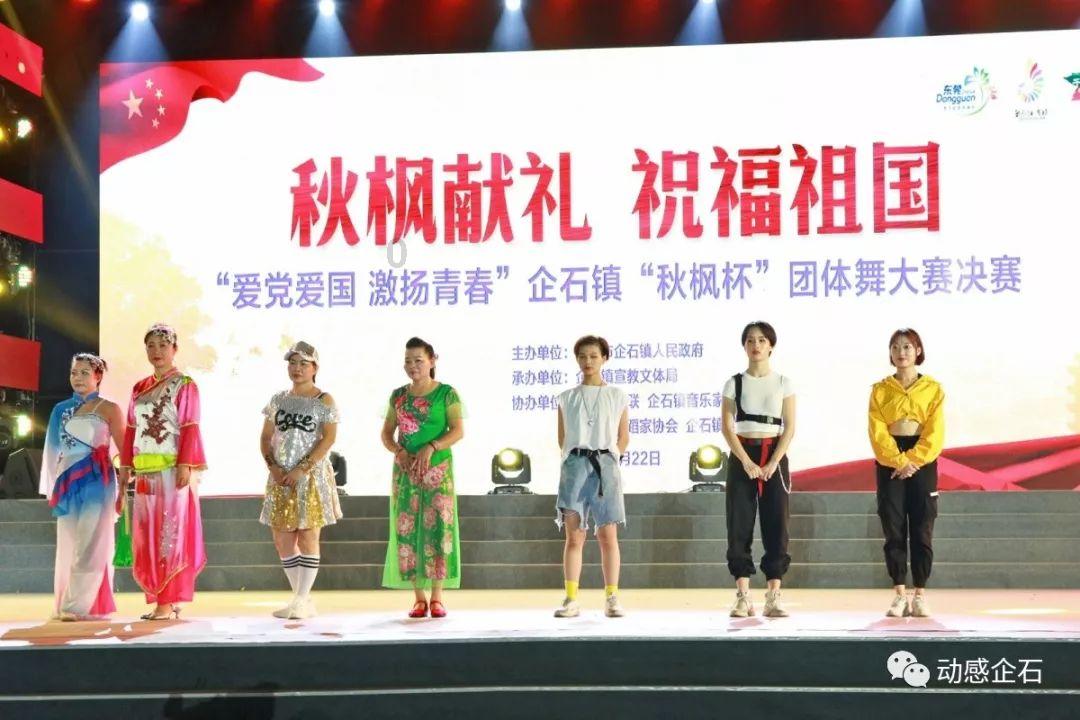 摩托车加不上油门，提不起速度！游戏画面